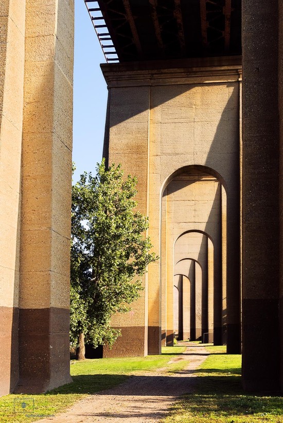 Arches Hell Gate Bridge, Wards Island, New York City